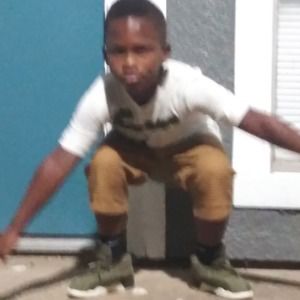 Meet your Posher, Dustin